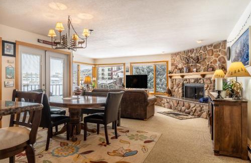 Lakeside Village Apartment | Willows 1714