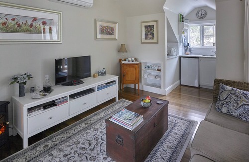 Kurrajong Bed & Breakfast | Willows at Kurrajong Luxury Loft Suite