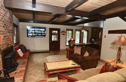 McCall Ski Chalet | Wilma's Hideaway by Casago Mccall - Donerightmanagement