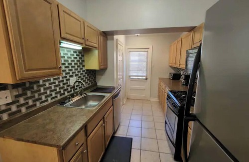 Wilmington House | Wilmington Comfort 4 Min to Riverfront fenced yard