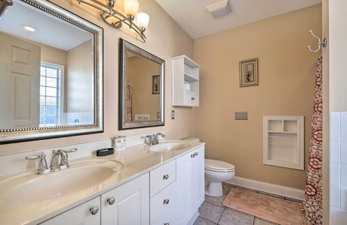 Myrtle Grove House | Wilmington Vacation Home Near Beaches!