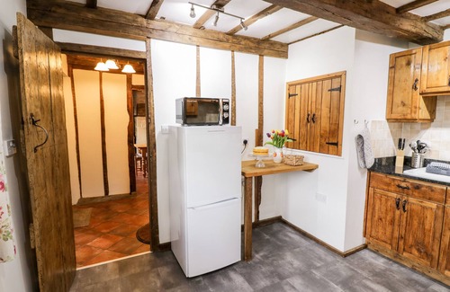 Church Stretton Cottage | WILSTONE COTTAGE, family friendly, with open fire in Church Stretton