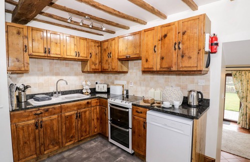 Church Stretton Cottage | WILSTONE COTTAGE, family friendly, with open fire in Church Stretton