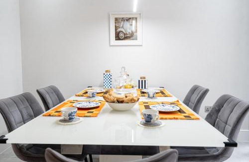 West Hill Villa | Wimbledon Nest - Bright, modern