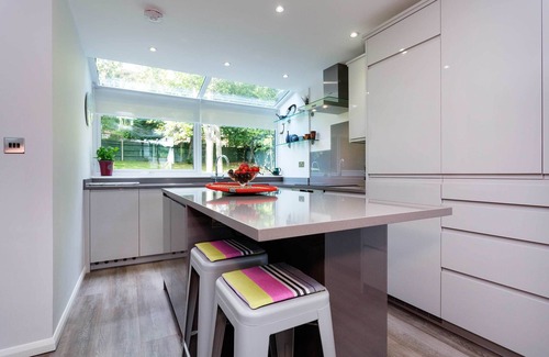 West Hill House | Wimbledon Terrace House, by Veeve