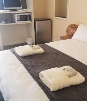 Nhill Hotel | Wimmera Motel