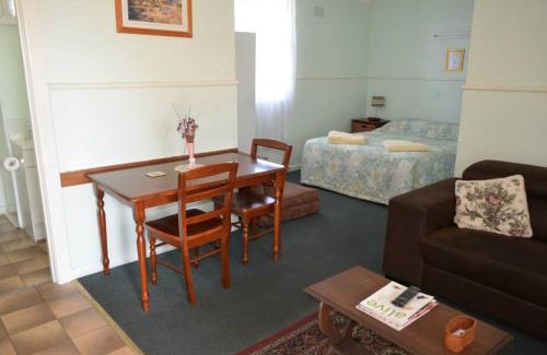 Nhill Hotel | Wimmera Motel
