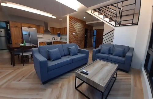 Pili Apartment | Winch Unit 2 ~ Room,CWC Cable Park and Golf Course