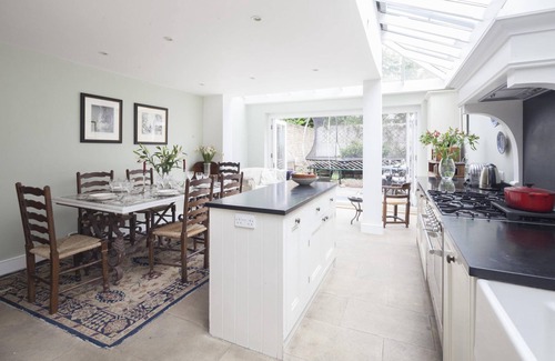 Fulham Apartment | Winchendon Road by onefinestay