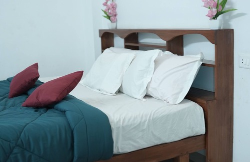 Ramakkalmedu Bed & Breakfast | WIND VALLEY FARMSTAY