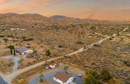 Pioneertown House | Wind View