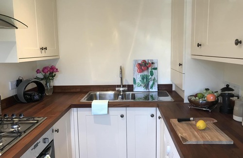 Worthing Cottage | Windmill Cottage with stunning views of Salvington windmill