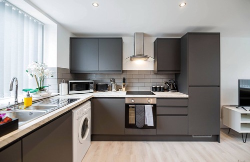 Lytham St. Anne's Apartment | Windmill House Apt 3 - Stylish Living - Beach Walks - Centrally located
