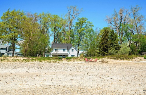 Fort Erie House | Windmill Point Place