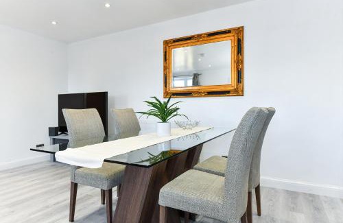 Mansfield House | Windmill Villa