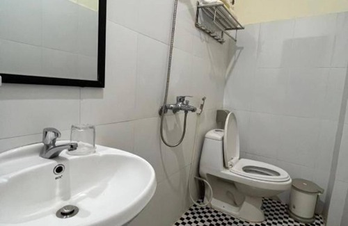 Kon Tum Hotel | Window 2 Hotel