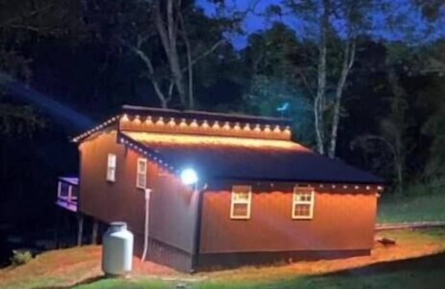 Baxter Cabin | Window Cliff Waterfall Cabin