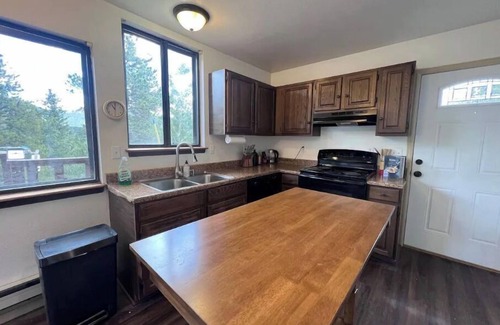 Bailey House | Window of the Rockies!