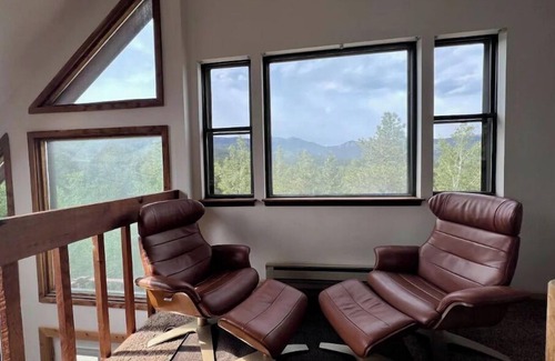 Bailey House | Window of the Rockies!