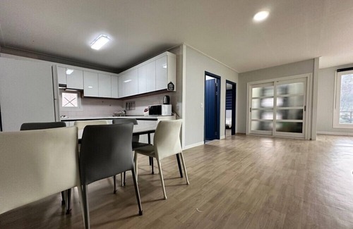 Gapyeong Apartment | Window to the sky Pension