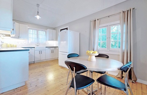 Fort Erie Cottage | Windpoint Cottage - Lazy Days and Starry Nights