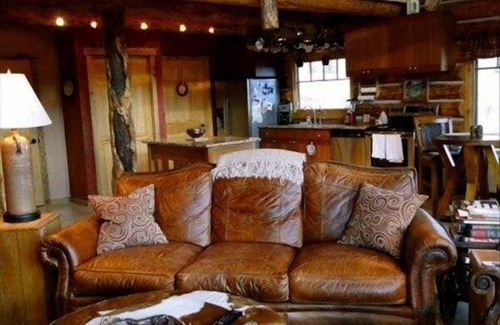 Dubois Cabin | WindRiver/Yellowstone Cabin