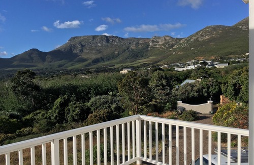 Noordhoek House | Windrose With Perfect Seaview