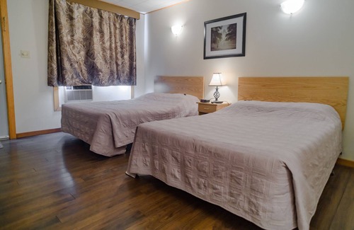 Alliston Hotel | Winds Motel