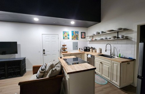 Ocean Shores House | Windsong # 2 ~ 2 Bedroom Pet Friendly Ocean front Condo