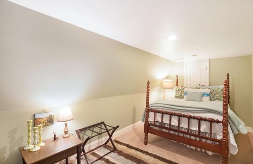 Flintstone House | Windsong Chalet Cabin