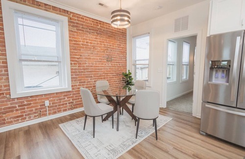Martinsburg Apartment | Windsor Castle- one bedroom apartment