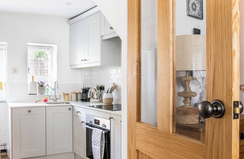 Chipping Norton House | Windsor Cottage-Bolthole in heart of CN