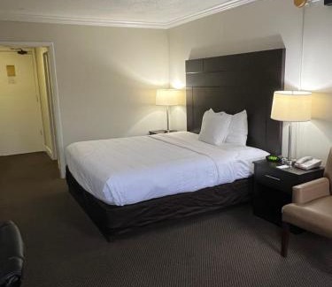 Northside Hotel | Windsor Inn of Jacksonville