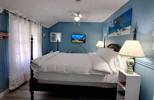 Port Elgin Hotel | Windspire Inn