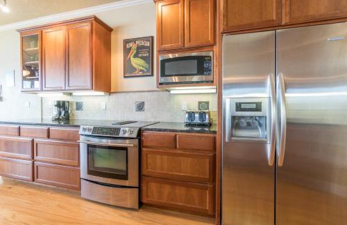 Newport House | Windward at the Regatta