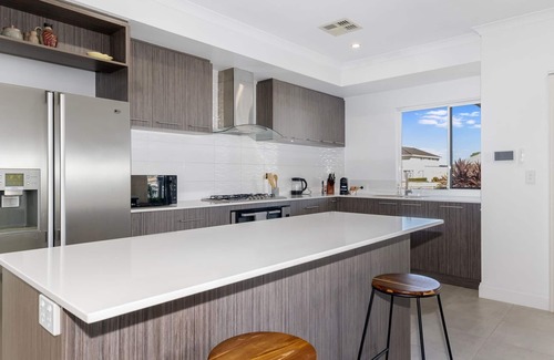 Geographe House | Windward Marina Retreat