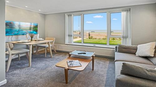 Lee-on-the-Solent House | Windward Retreat