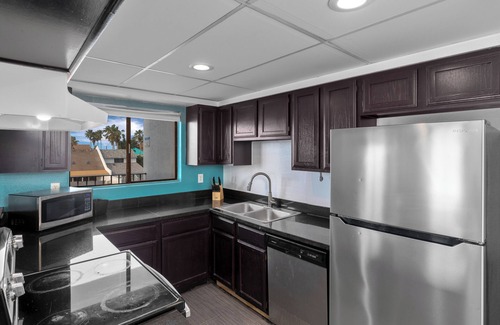 South Padre Island Hotel | WindWater Hotel and Marina