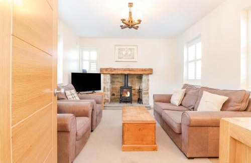 Bamburgh House | Windy Edge Cottage