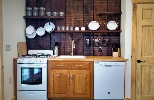 Seneca Cottage | Windy Hill Cottage