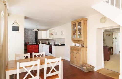 Crynant Cottage | Windy Ridge Cottage - 5 Bedroom Holiday Home - Oxwich