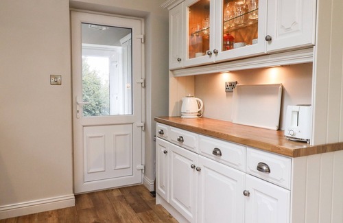 Ingrow Cottage | WINDYWAYS, family friendly, character holiday cottage in Haworth