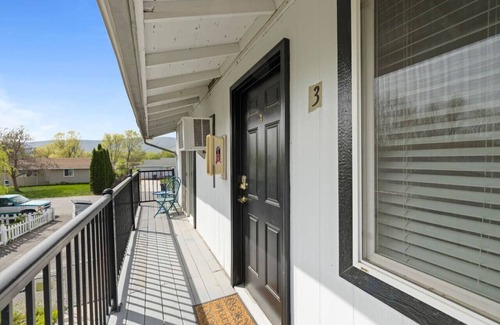 Benton City Apartment | Wine Country Apartments #3