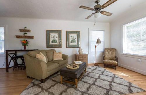 Atascadero House | Wine Country Bungalow