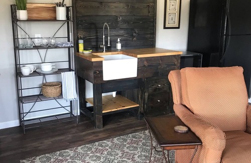 Templeton Apartment | Wine Country Cottage Large comfortable studio