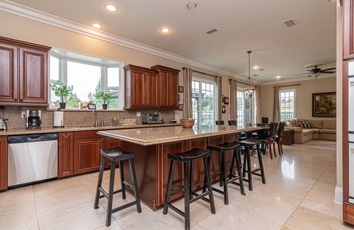 Temecula House | Wine Country Estate, Behind Gates, 6 Acre Luxury Pool Estate, Great location!