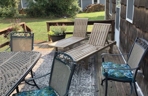 Cutchogue House | Wine Country Getaway on Private Street & Peconic Bay Neighborhood Beach Access