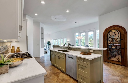 Santa Rosa House | Wine Country Luxury Retreat - Pool Sauna Spa Views