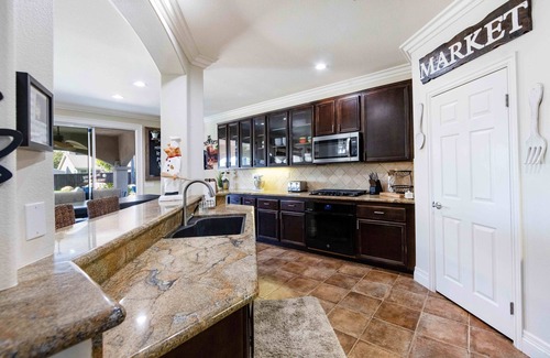 Temecula House | Wine Country Resort - Close to Wineries