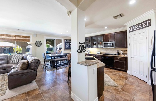 Temecula House | Wine Country Resort - Close to Wineries